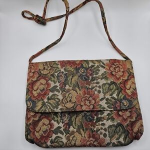 VINTAGE Floral Pink and Green Metallic Tapestry Shoulder Bag